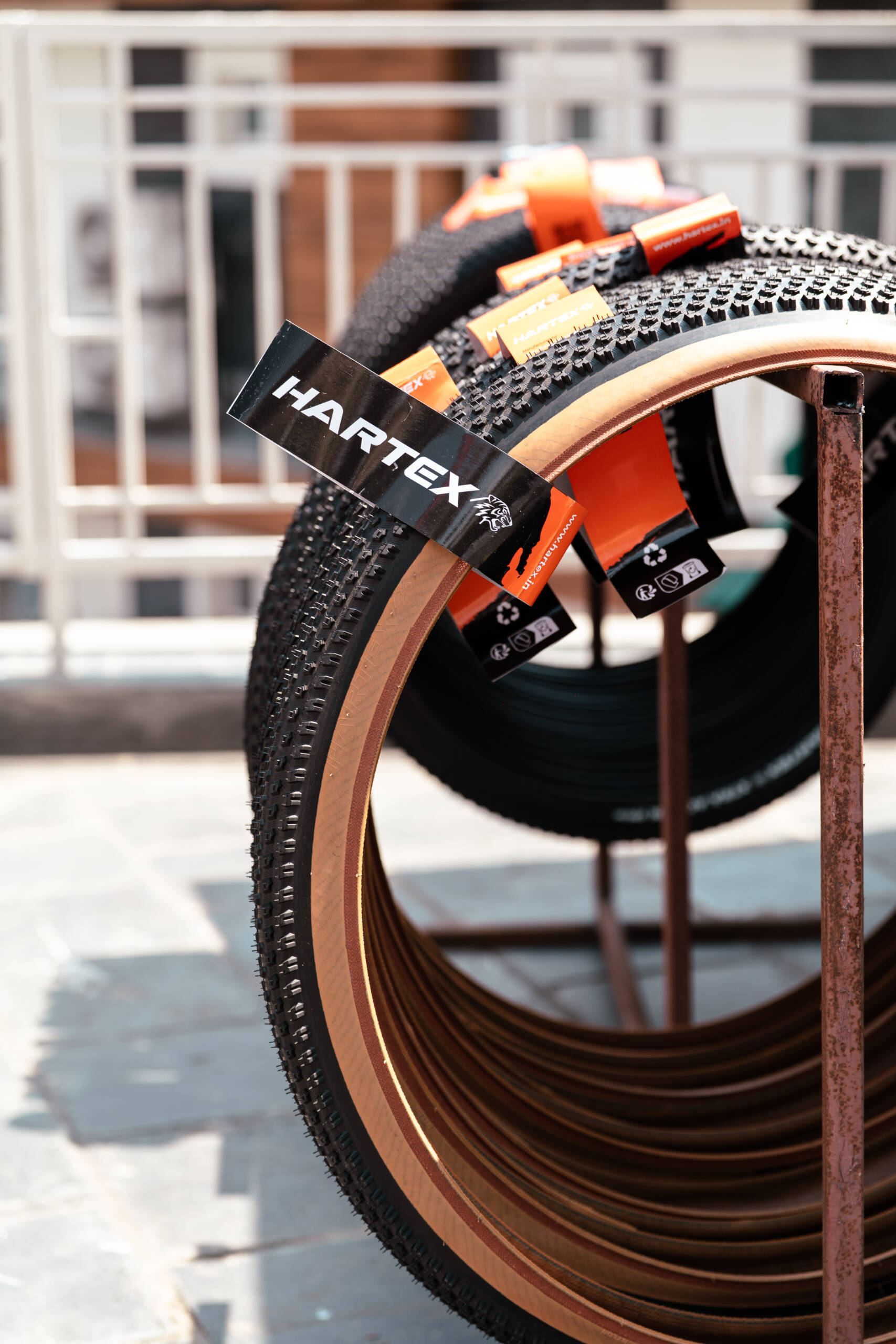 Hartex Xtra Action 29" 27.5" 60TPI Wired MTB Tyre - Image 2